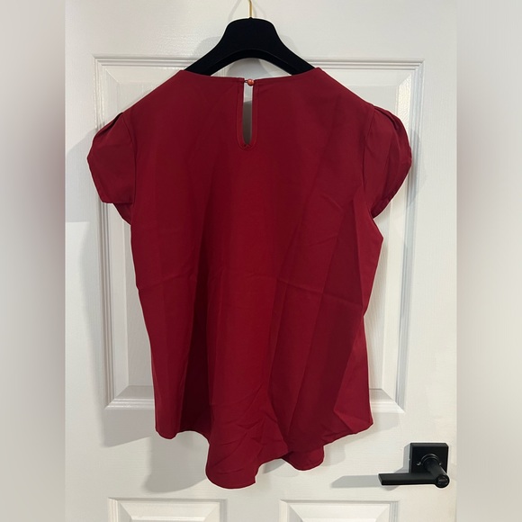 Tasamo Red Round Neck Basic Pleated Top Cap Petal Sleeves Curved loose Blouse M - Picture 6 of 10